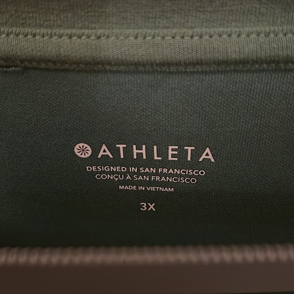 Athleta Sweatshirt Vineyard Green, similar to olive green!! - Picture 2 of 8